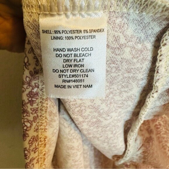 Monteau Los Angeles Scalloped Floral Dress | Pink & White | Size M | NWT - Picture 10 of 11